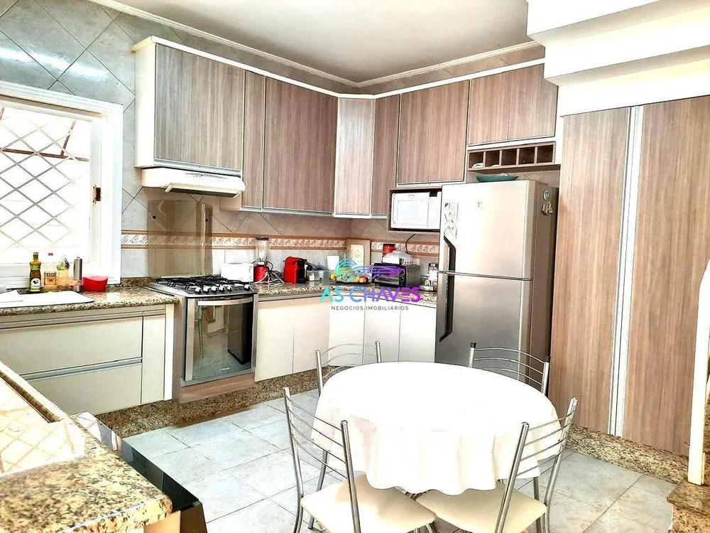 Casa, 3 quartos, 205 m² - Foto 5