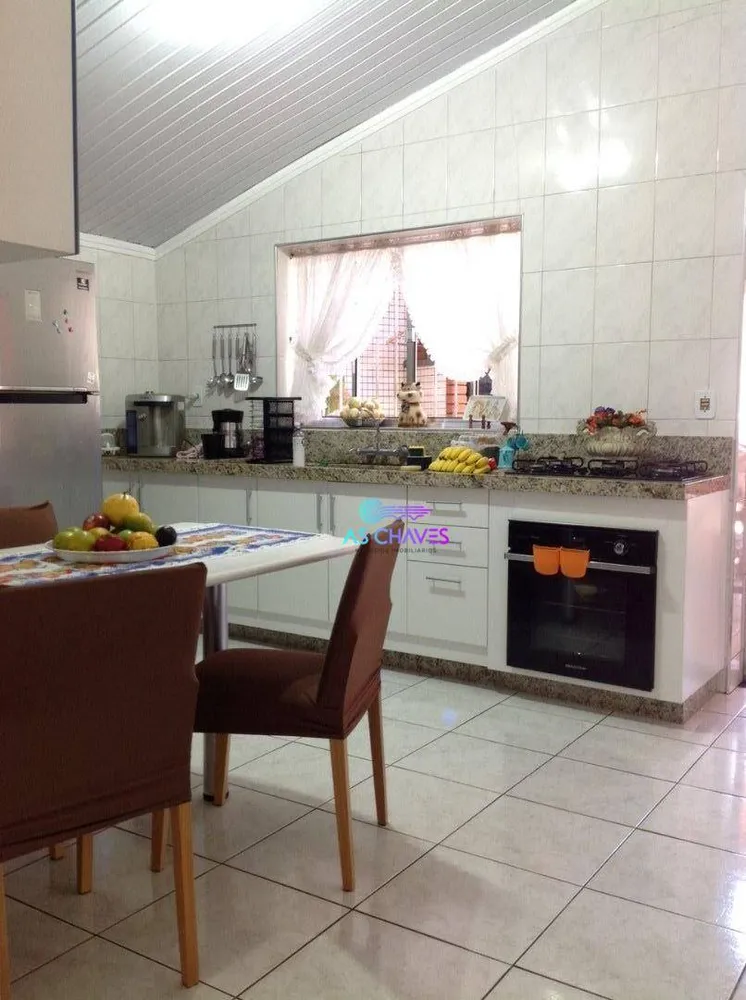 Casa, 3 quartos, 174 m² - Foto 5