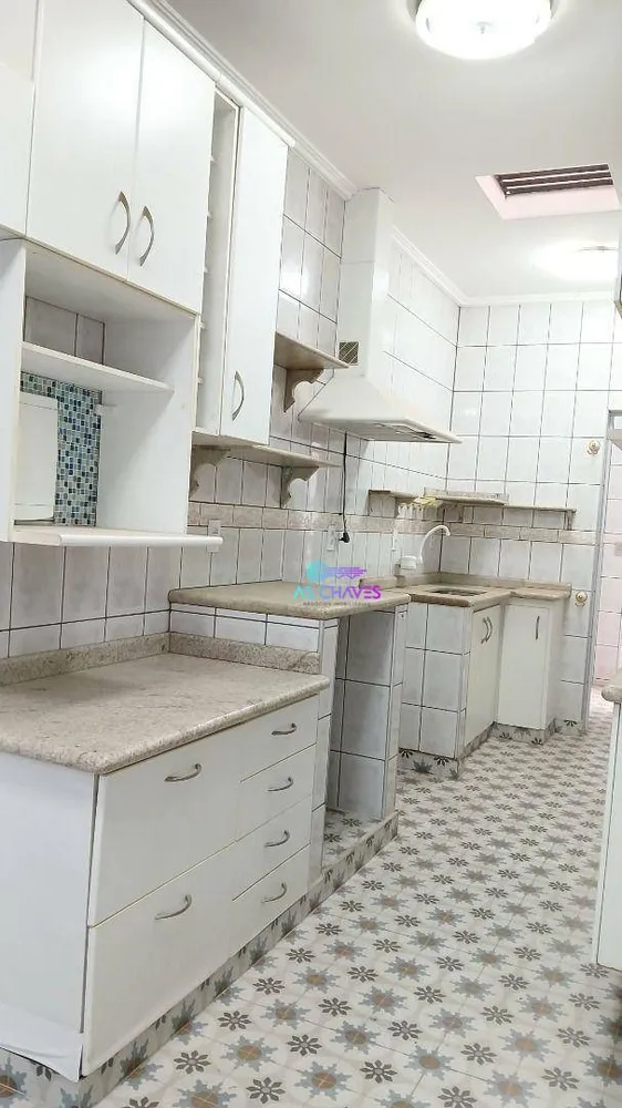 Casa, 3 quartos, 194 m² - Foto 1