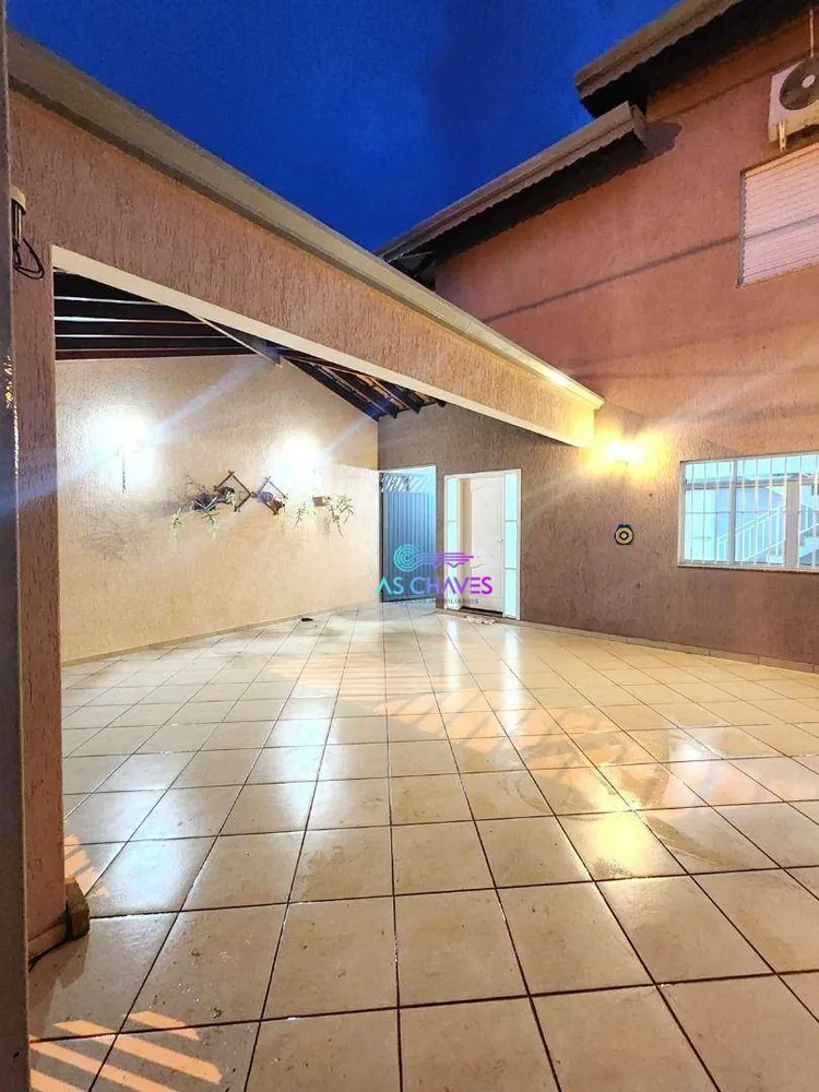 Casa, 3 quartos, 173 m² - Foto 1