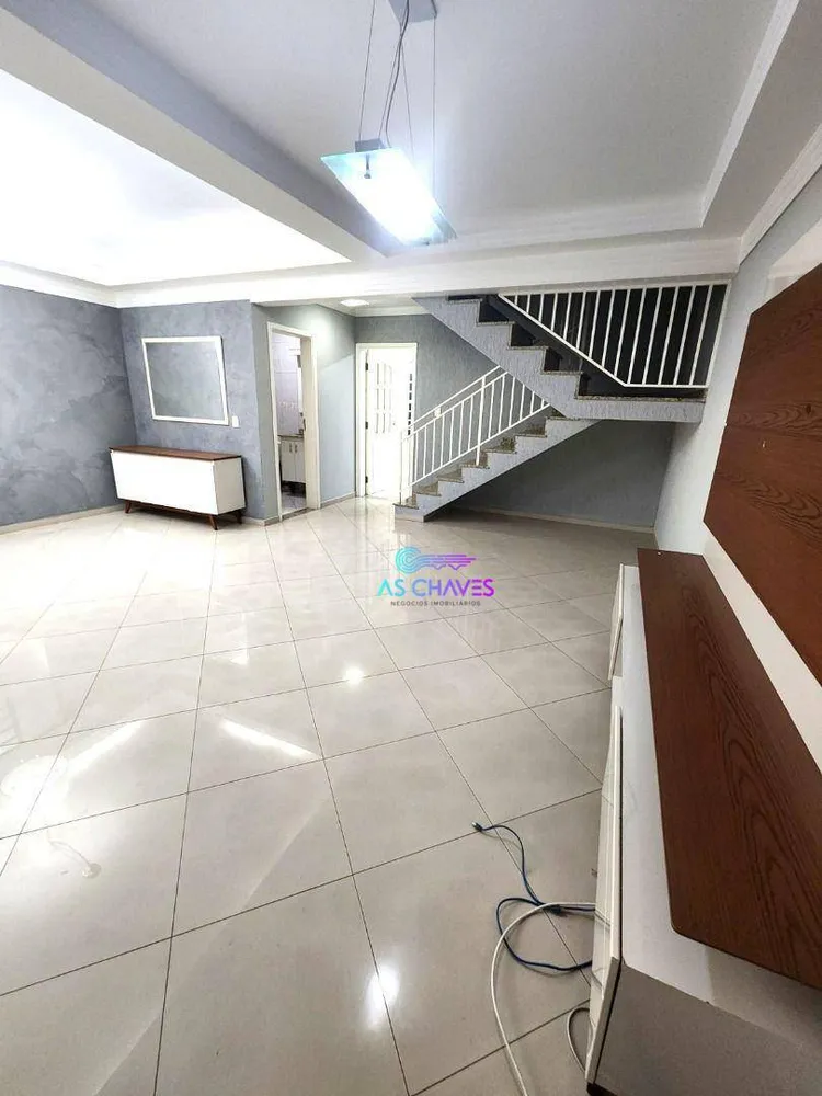 Casa, 3 quartos, 173 m² - Foto 3