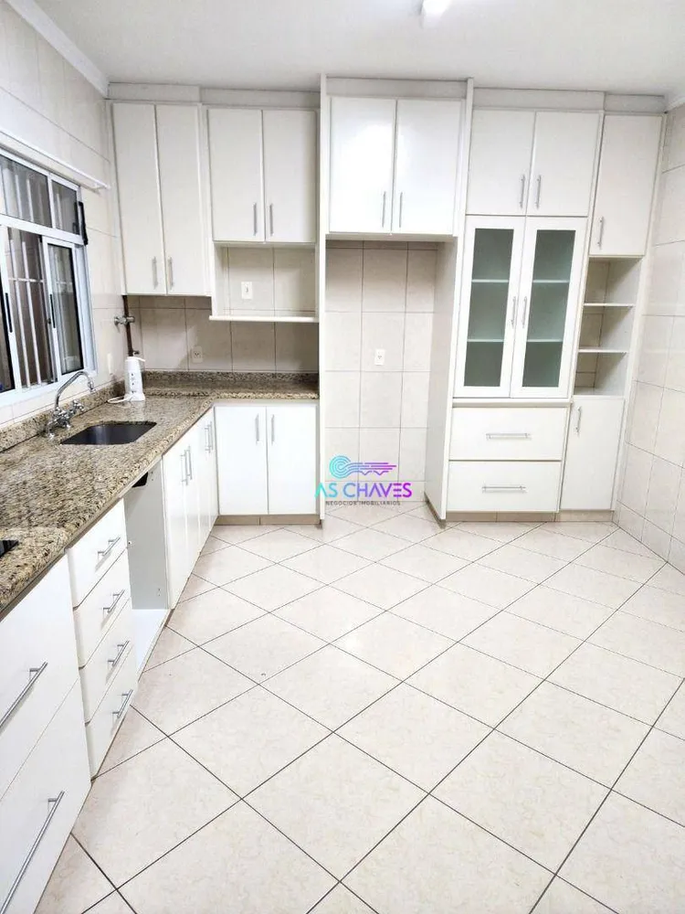 Casa, 3 quartos, 173 m² - Foto 6