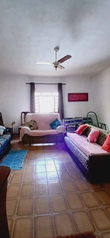 Chácara, 2 quartos, 2685 m² - Foto 4