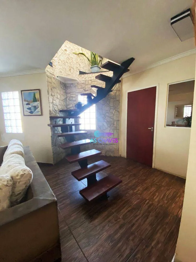 Casa, 3 quartos, 170 m² - Foto 2