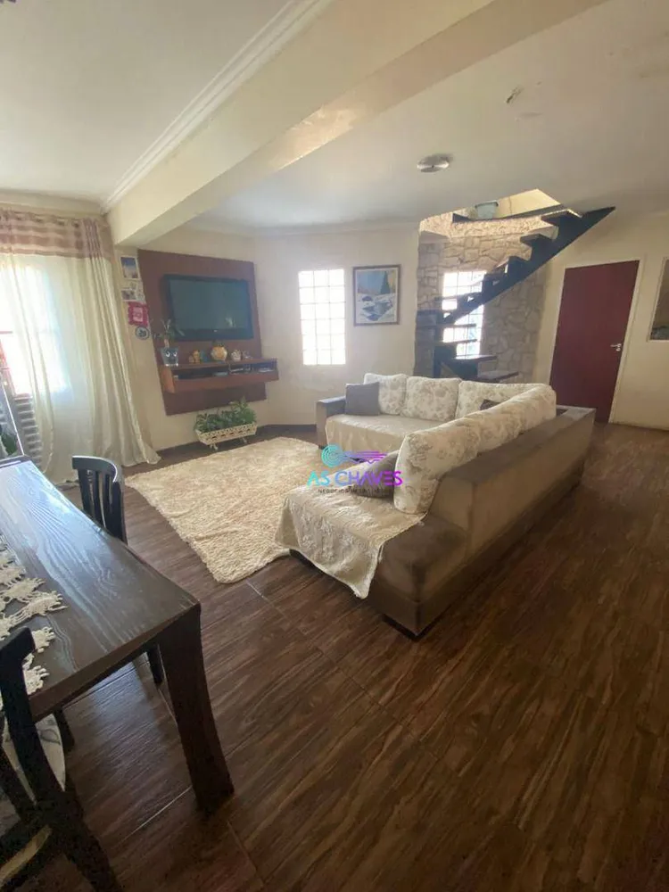 Casa, 3 quartos, 170 m² - Foto 2