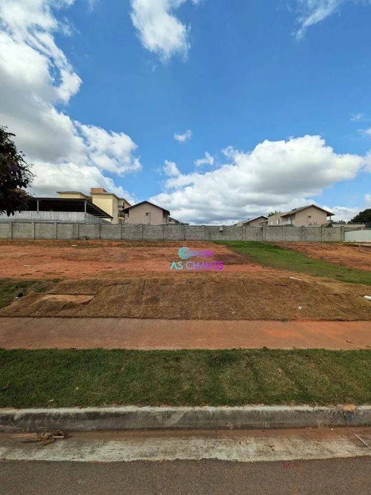 Loteamento e Condomínio, 300 m² - Foto 1
