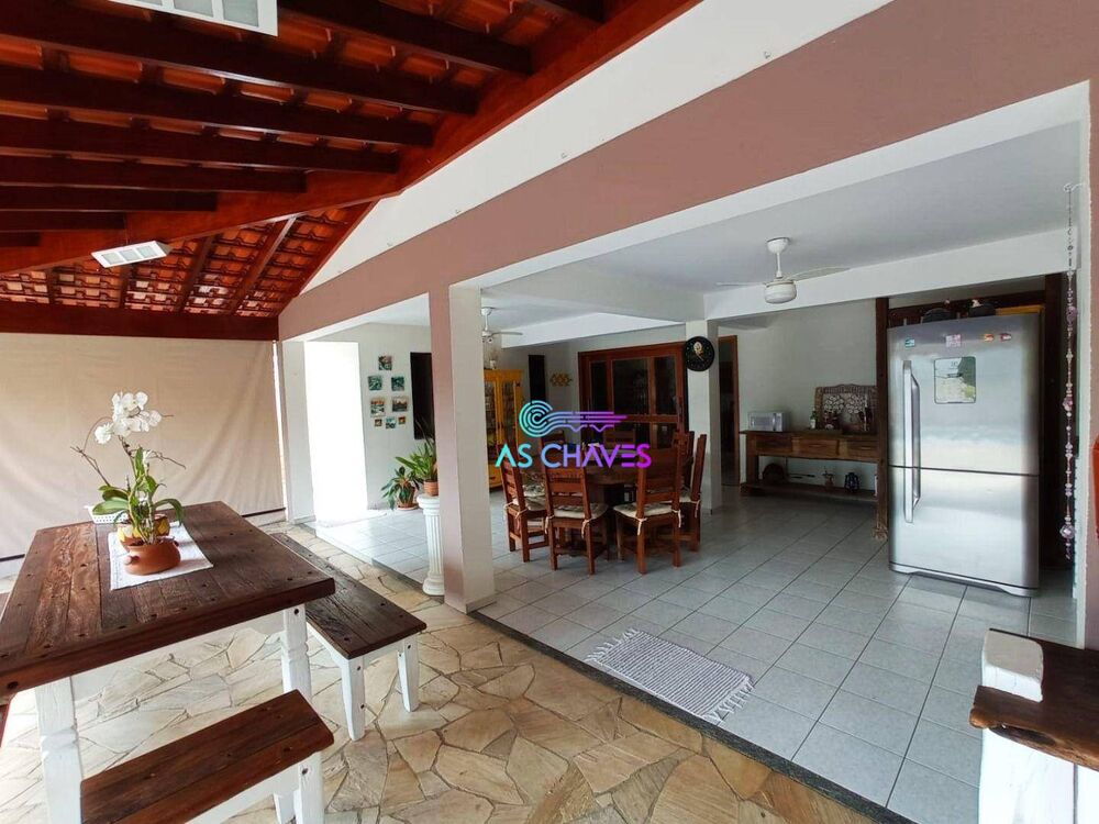 Casa de Condomínio à venda com 3 quartos, 400m² - Foto 3
