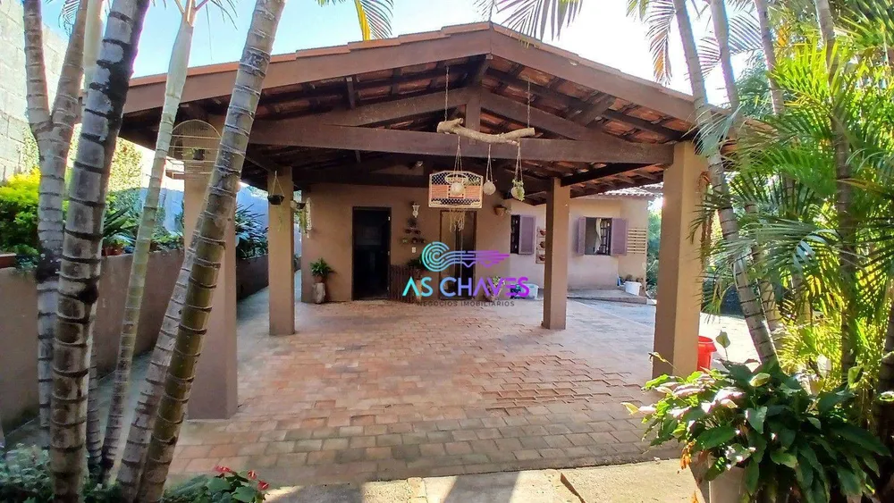 Chácara, 3 quartos, 1000 m² - Foto 1