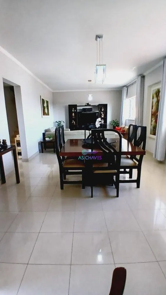 Casa, 4 quartos, 432 m² - Foto 1