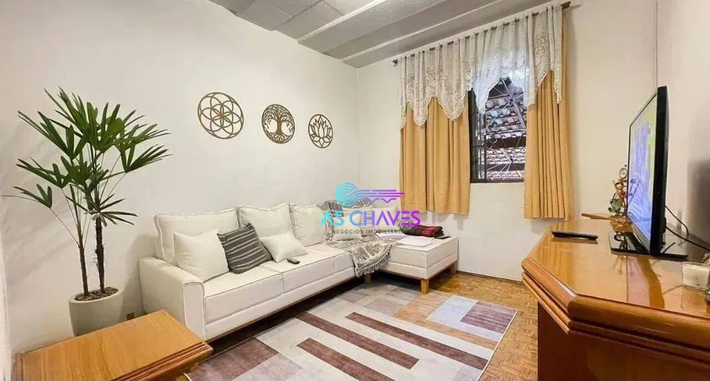 Casa, 3 quartos, 168 m² - Foto 2