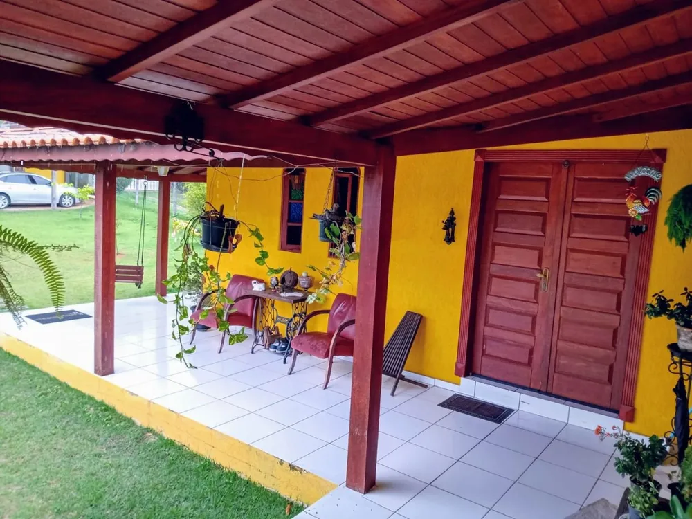 Chácara, 3 quartos, 1168 m² - Foto 1