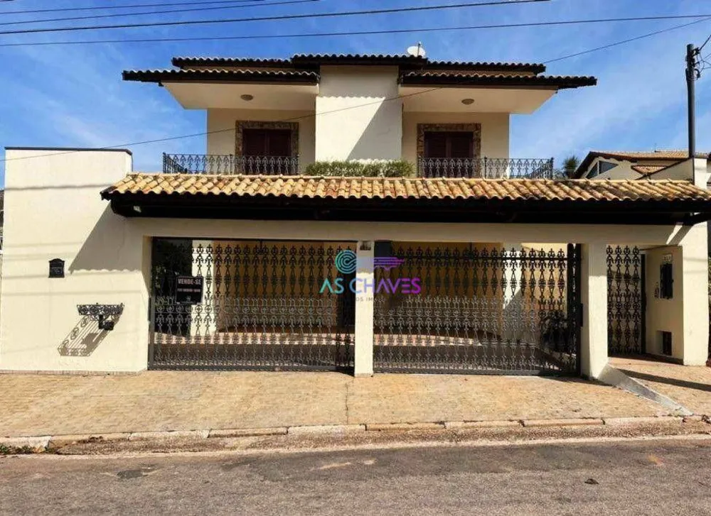 Casa, 3 quartos, 230 m² - Foto 1