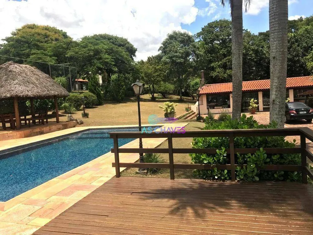 Chácara, 5 quartos, 5750 m² - Foto 1