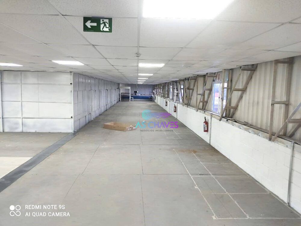 Depósito-Galpão-Armazém para alugar, 1500m² - Foto 3