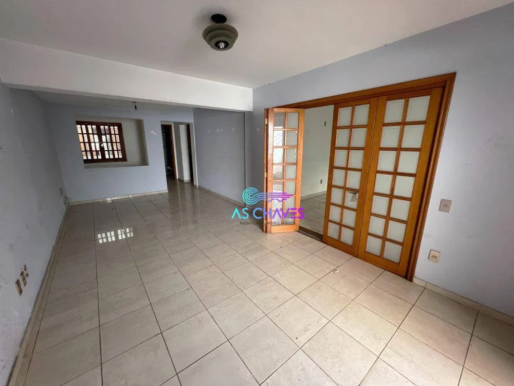 Casa, 3 quartos, 253 m² - Foto 6