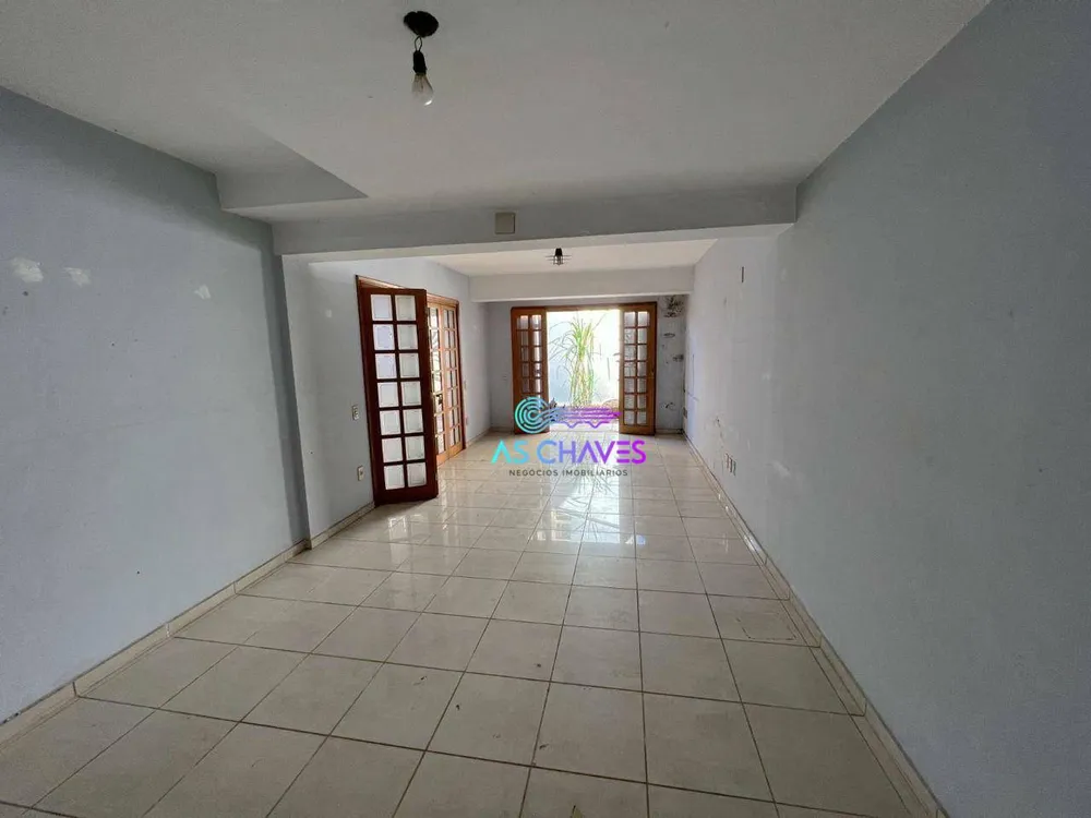 Casa, 3 quartos, 253 m² - Foto 7