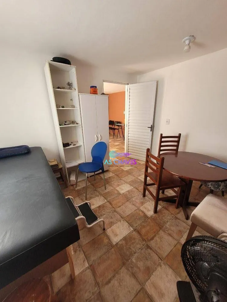 Chácara, 3 quartos, 4700 m² - Foto 1