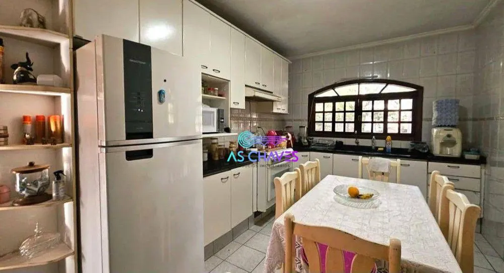 Chácara, 3 quartos, 659 m² - Foto 5