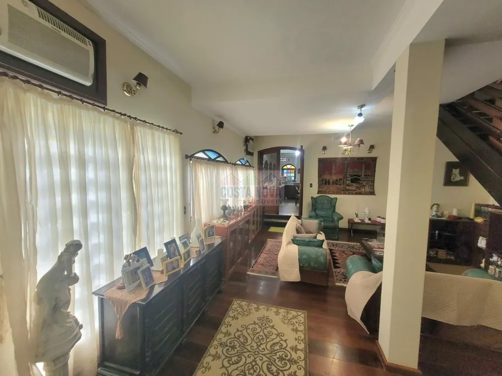 Casa, 3 quartos, 250 m² - Foto 1