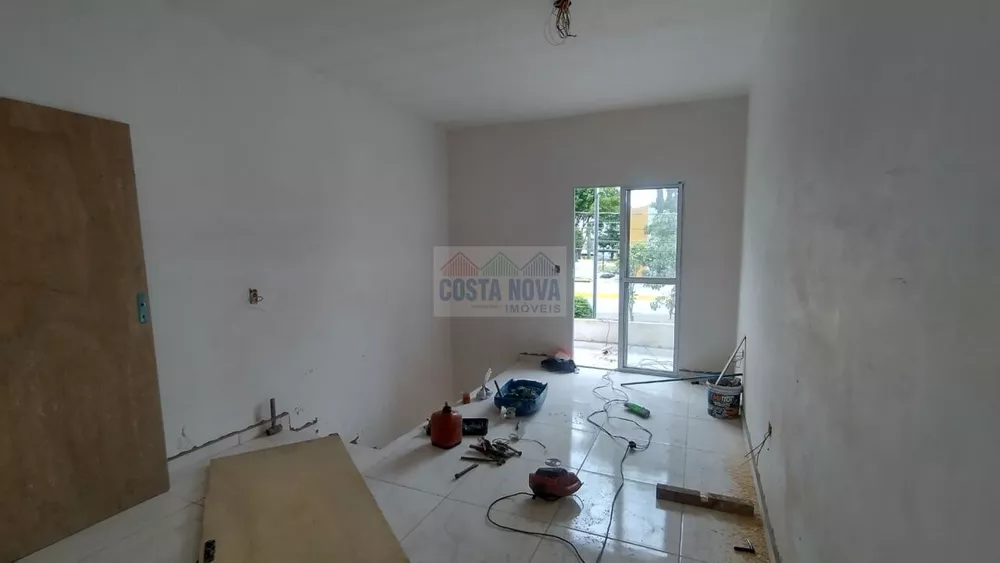 Casa à venda com 2 quartos, 75m² - Foto 2