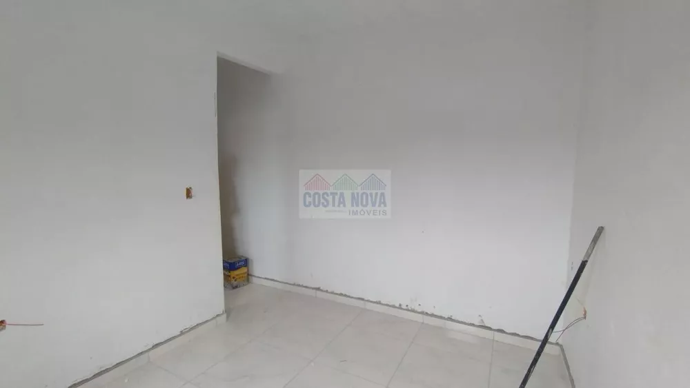 Casa à venda com 2 quartos, 75m² - Foto 3