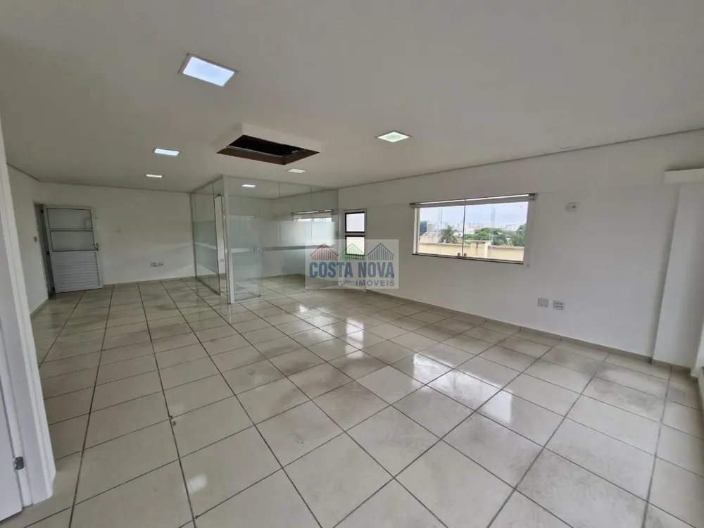 Sala-Conjunto, 300 m² - Foto 1
