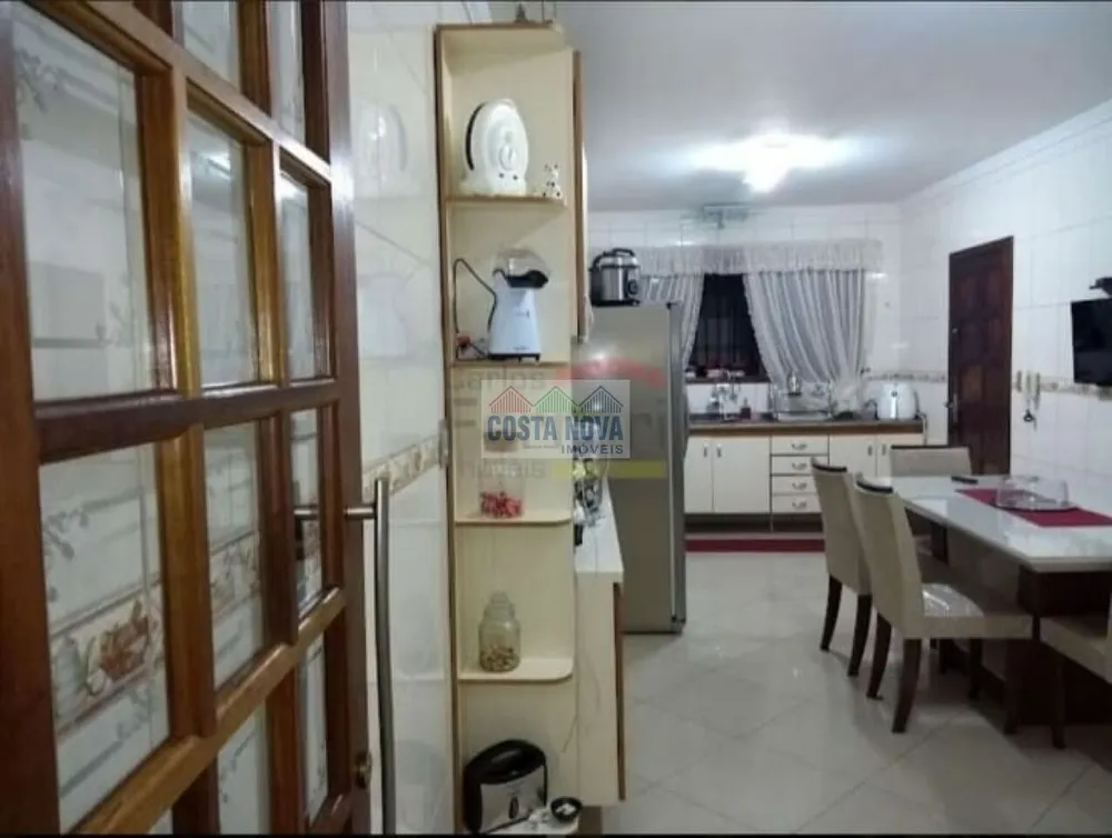 Casa, 3 quartos, 200 m² - Foto 9