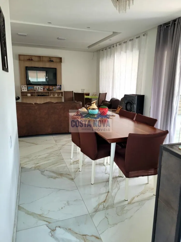 Casa, 4 quartos, 220 m² - Foto 4