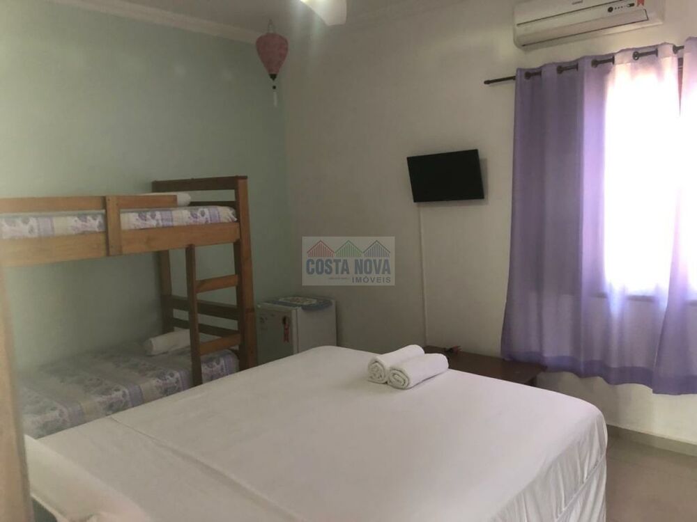 Casa, 7 quartos, 234 m² - Foto 3