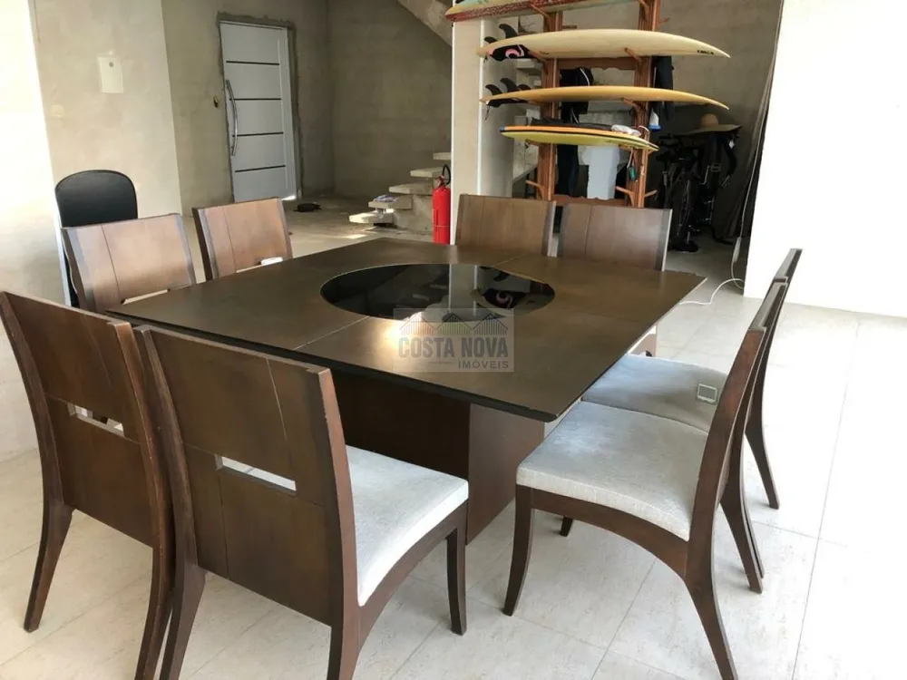 Casa, 7 quartos, 234 m² - Foto 1