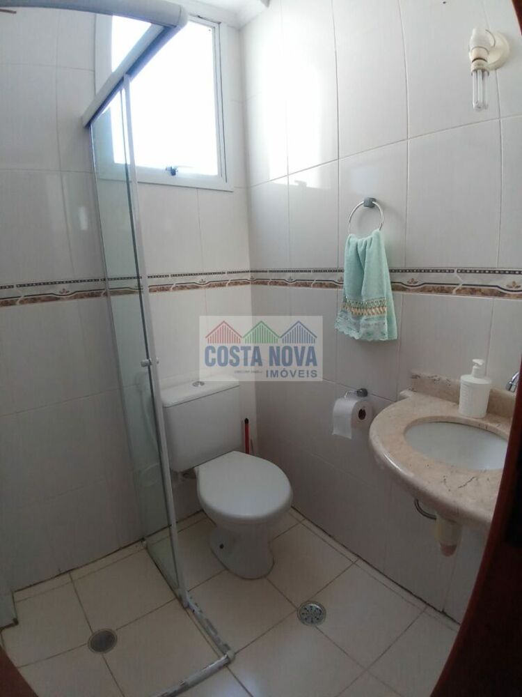 Casa, 6 quartos, 235 m² - Foto 2