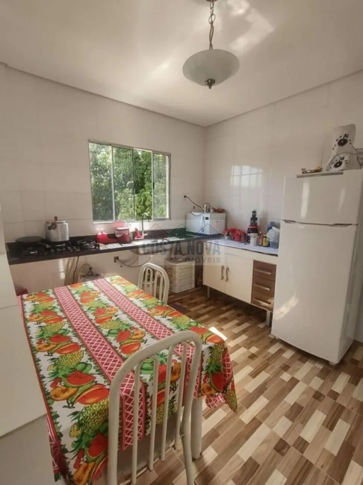 Casa, 5 quartos, 325 m² - Foto 1