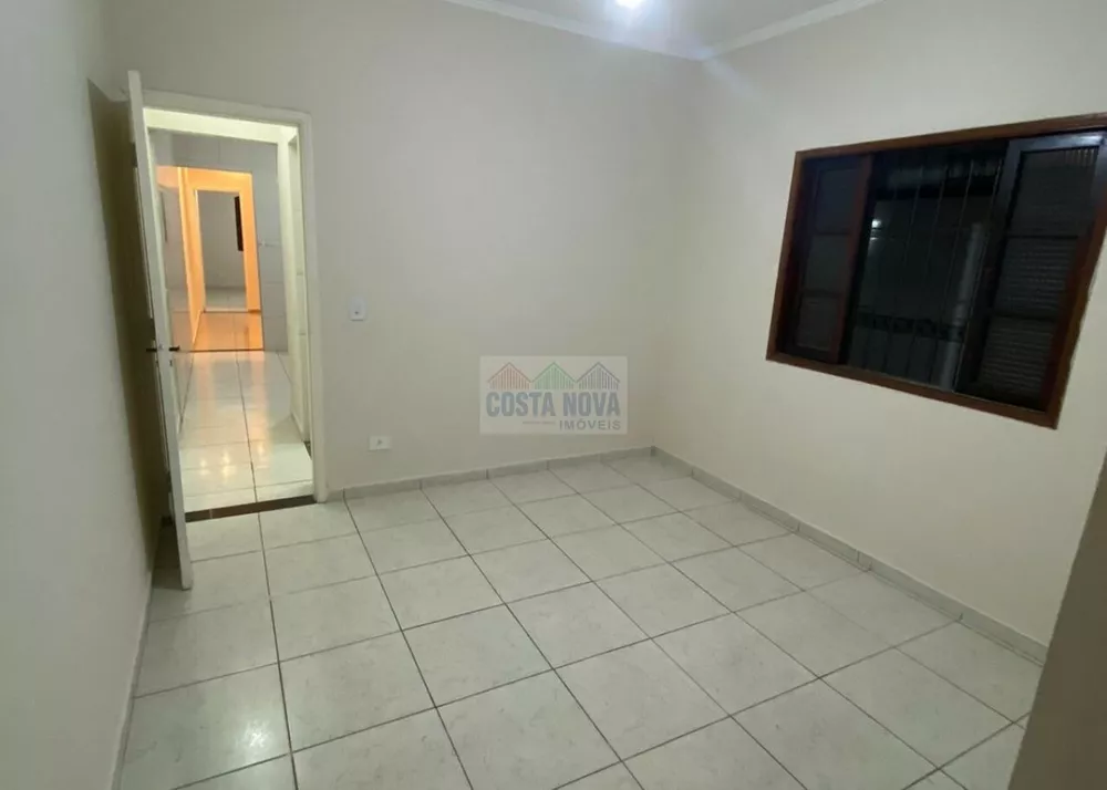 Casa à venda com 3 quartos, 92m² - Foto 5