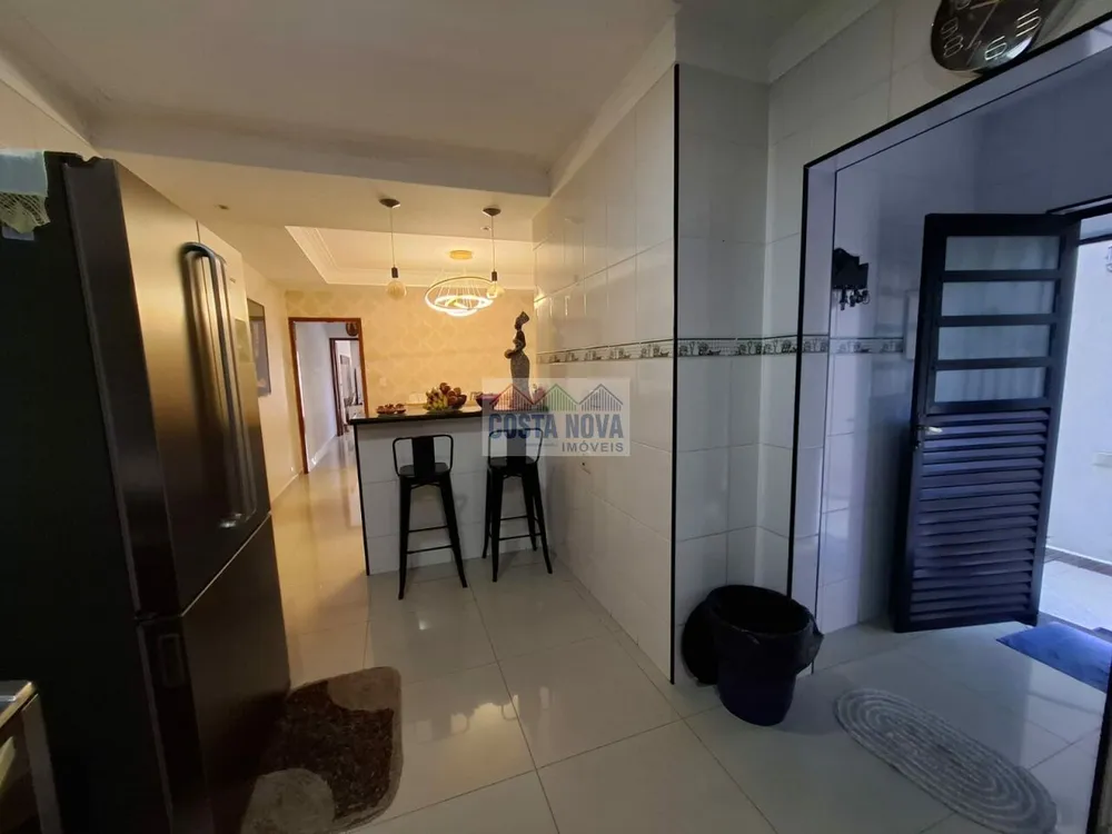 Casa, 5 quartos, 200 m² - Foto 3