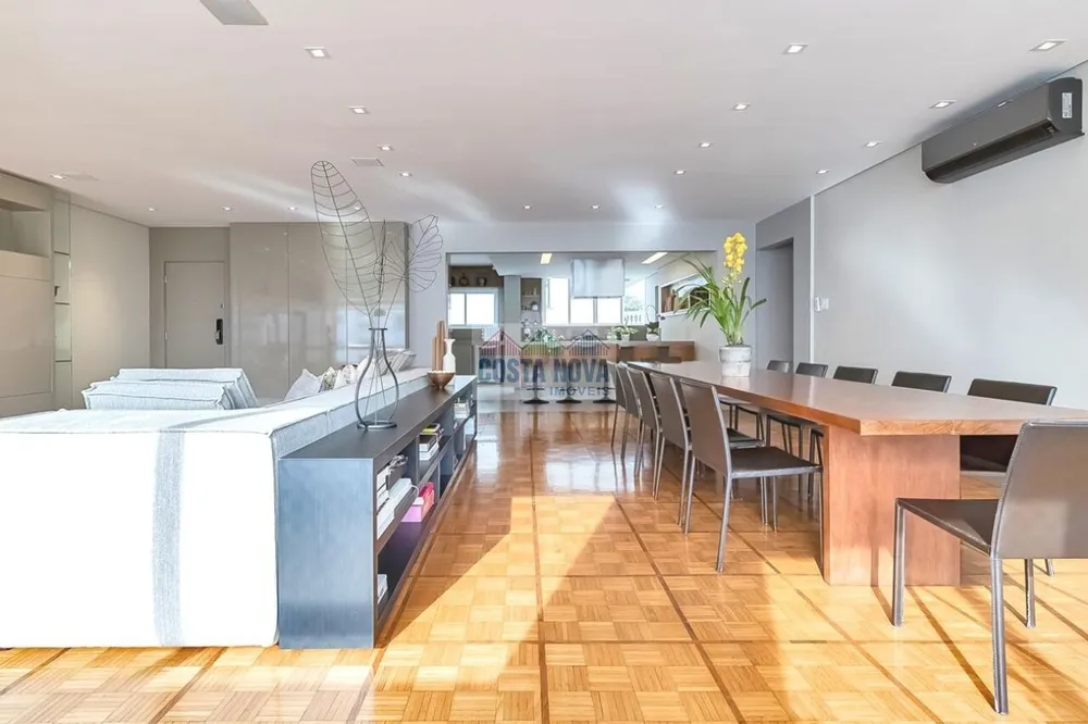 Apartamento, 3 quartos, 220 m² - Foto 2