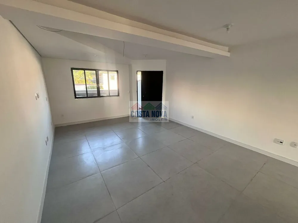 Casa, 3 quartos, 212 m² - Foto 3