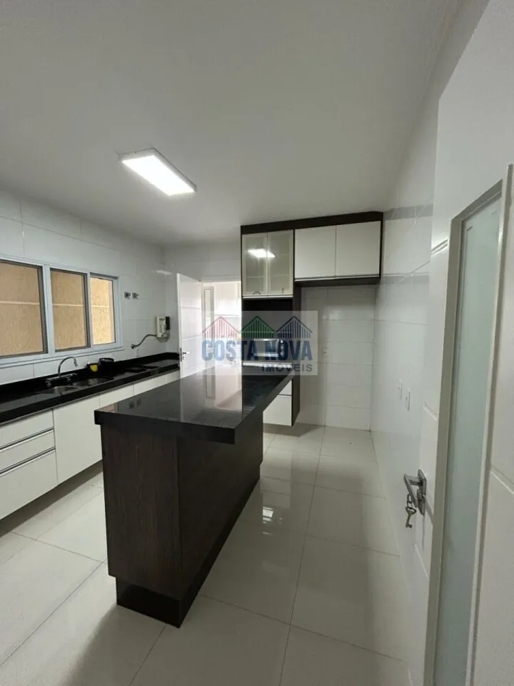 Casa, 3 quartos, 152 m² - Foto 4