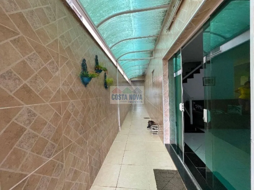Casa, 3 quartos, 208 m² - Foto 2