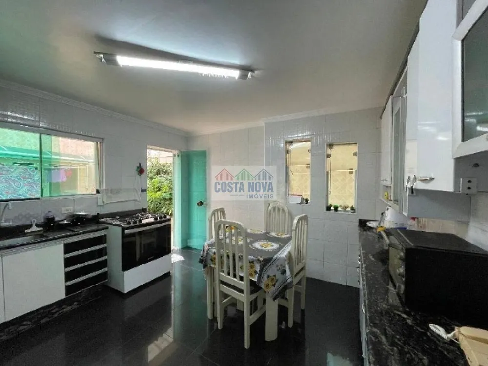 Casa, 3 quartos, 208 m² - Foto 5