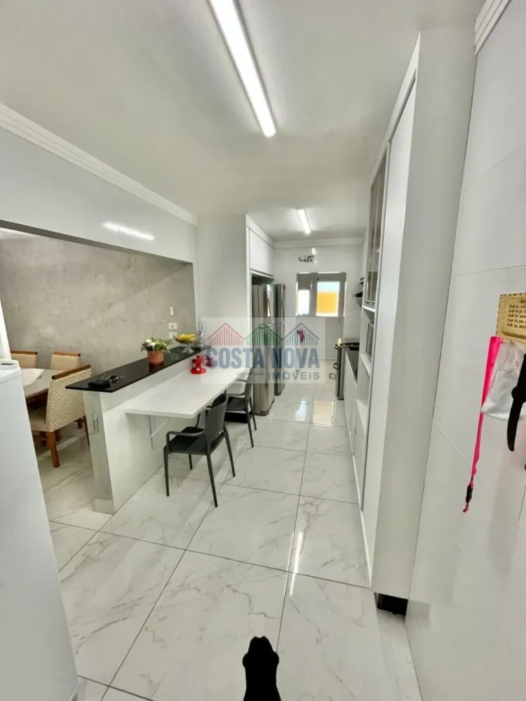 Apartamento, 4 quartos, 140 m² - Foto 2