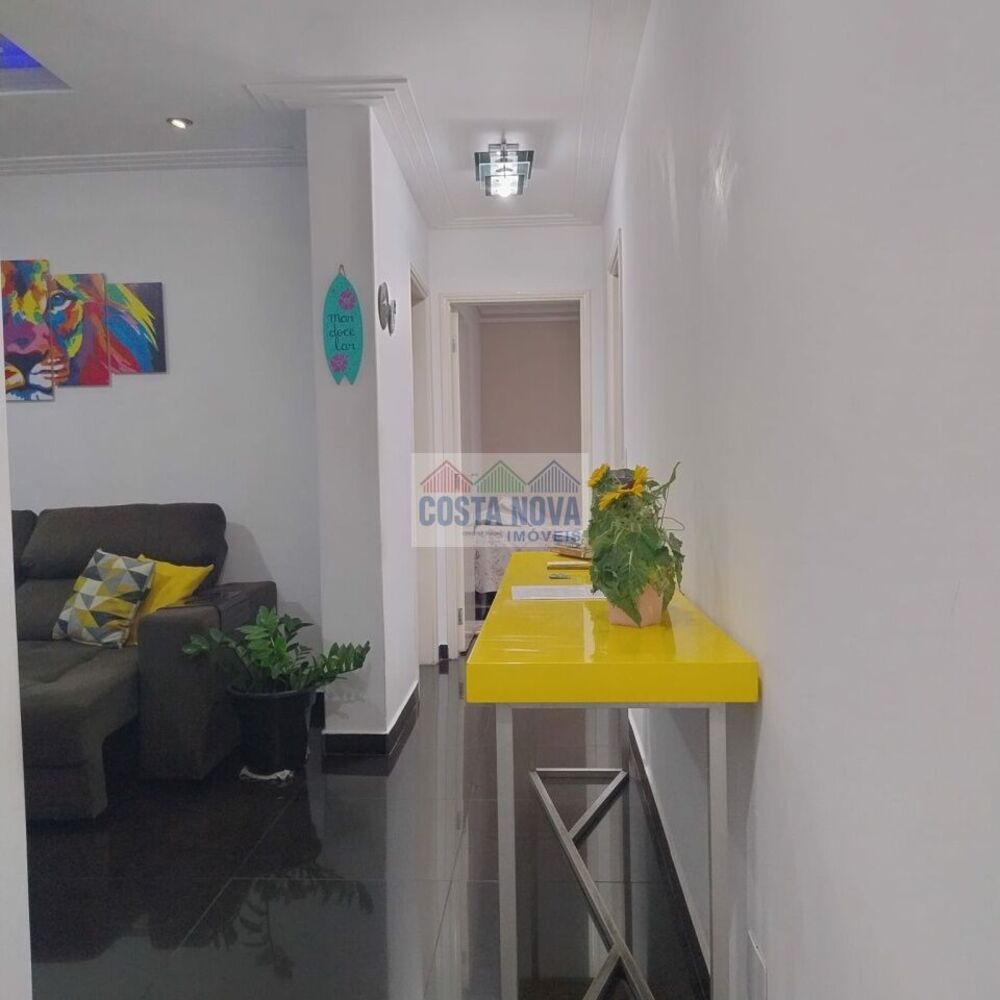 Apartamento à venda com 2 quartos, 62m² - Foto 1