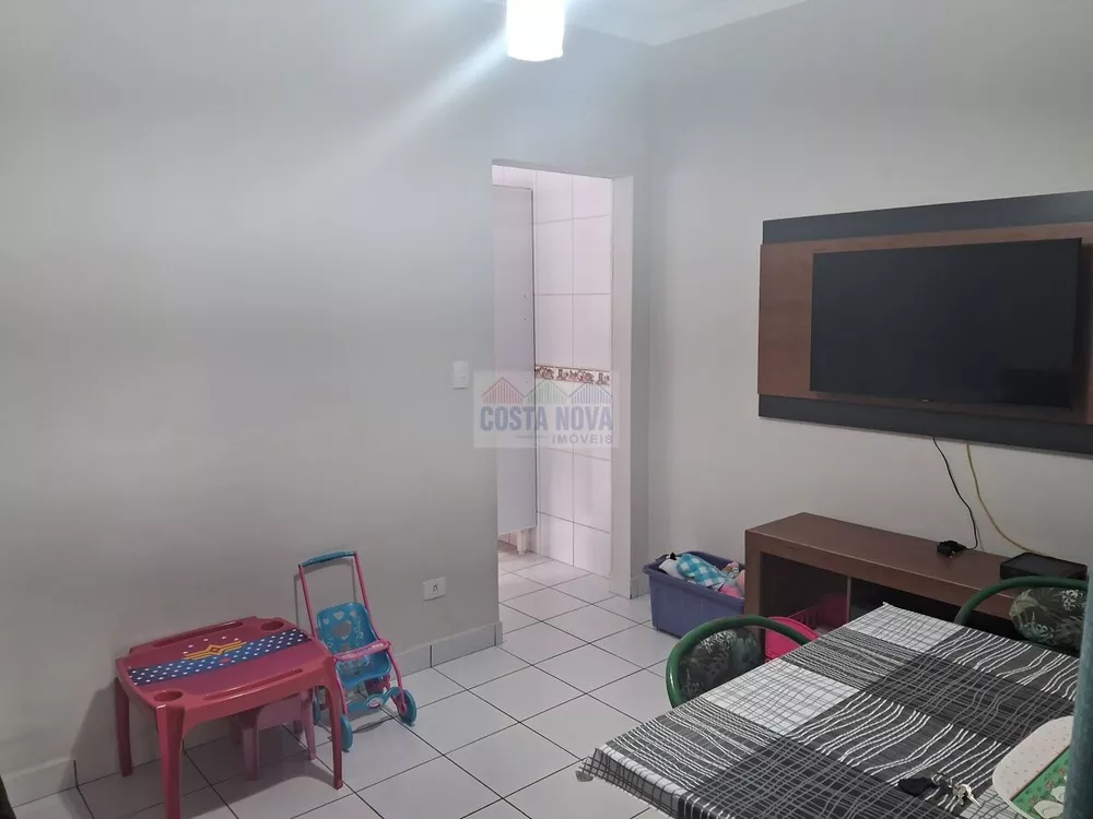 Casa à venda com 2 quartos, 75m² - Foto 4