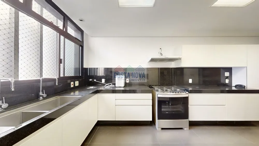 Apartamento, 3 quartos, 338 m² - Foto 1