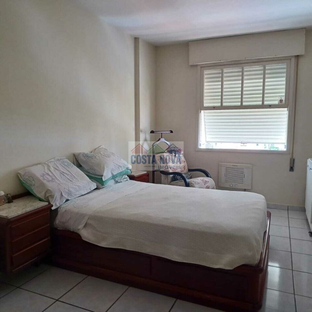 Apartamento à venda com 4 quartos, 200m² - Foto 2