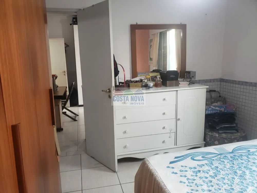Casa, 4 quartos, 166 m² - Foto 1