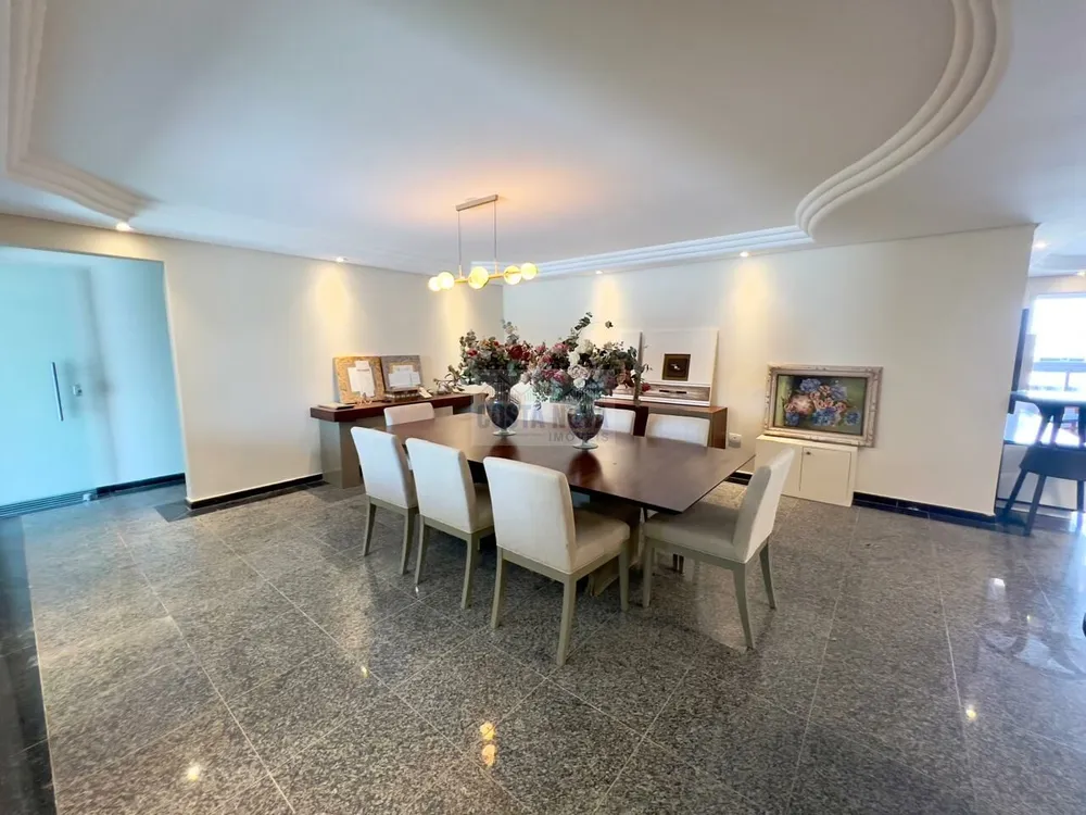 Apartamento, 3 quartos, 240 m² - Foto 4