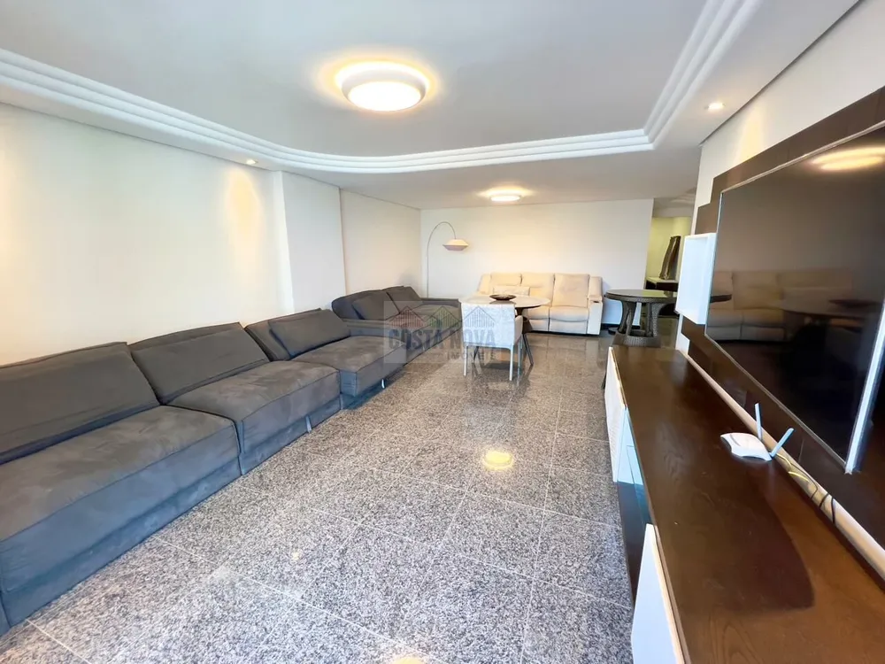Apartamento, 3 quartos, 240 m² - Foto 1
