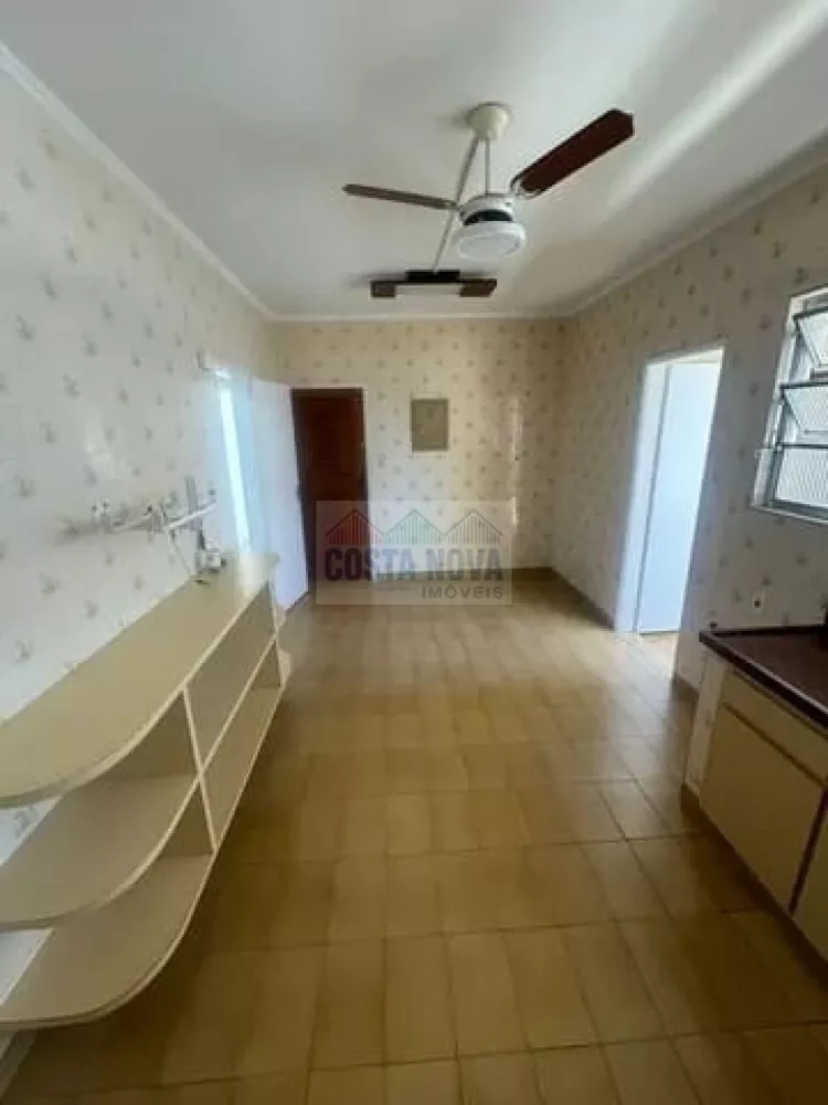 Apartamento à venda com 2 quartos, 150m² - Foto 2