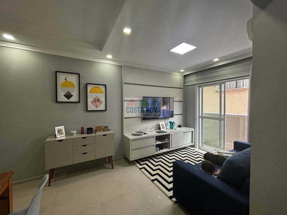 Apartamento à venda com 2 quartos, 57m² - Foto 1