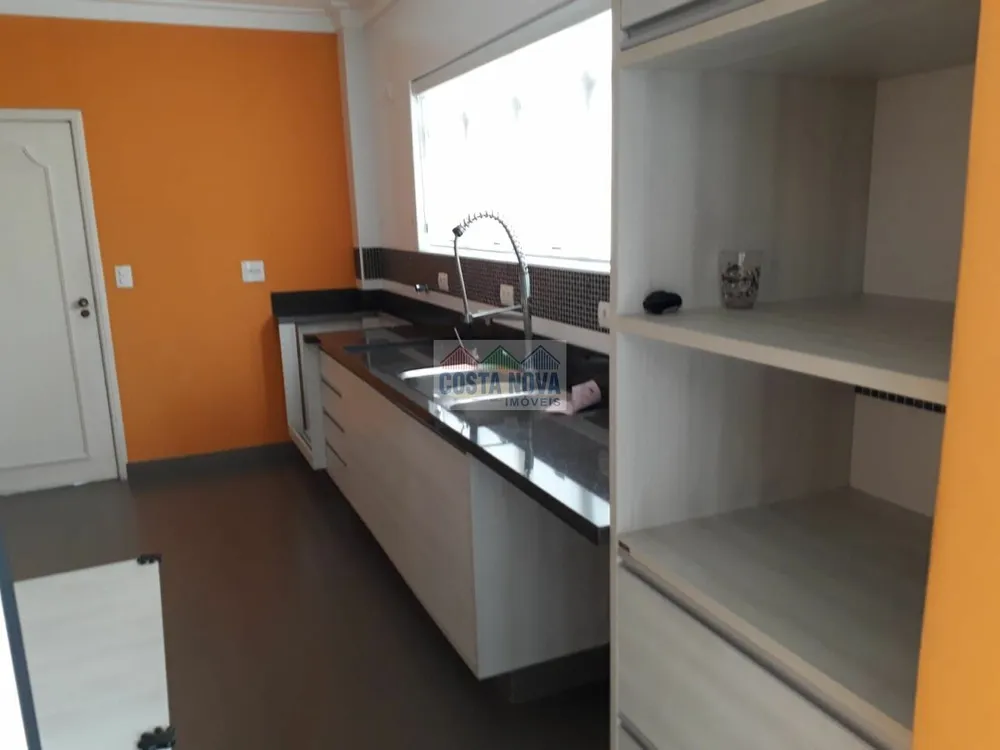 Apartamento, 3 quartos, 211 m² - Foto 2